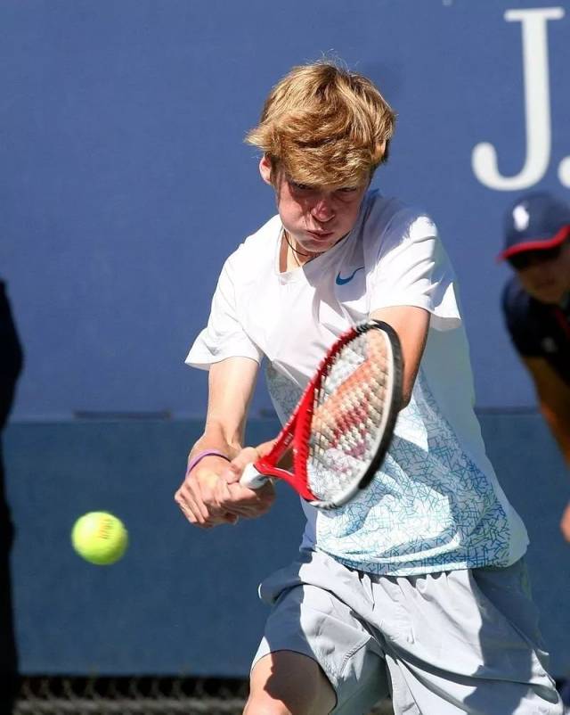 在比赛中 在比赛中