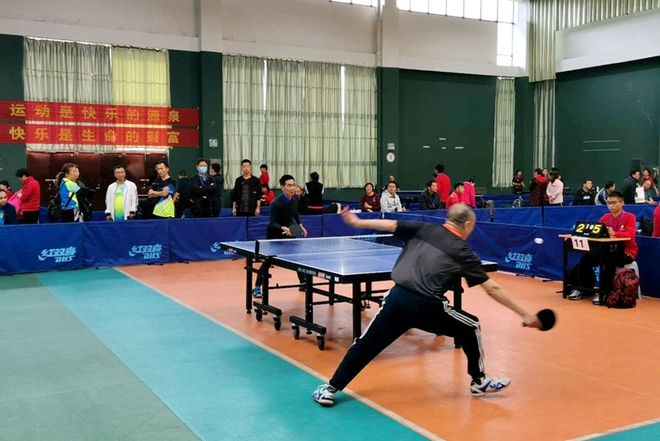 系上继续围 系上继续围