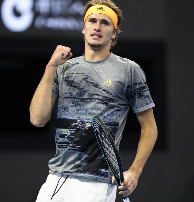 职业生涯初 职业生涯初